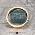 The "Astrea" band in 18K yellow gold