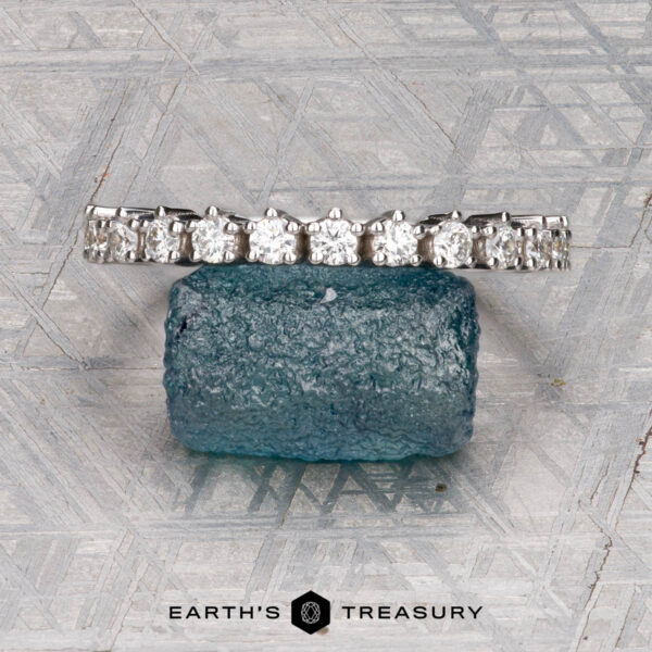 The "Asterope" band in 14K white gold The "Asterope" band in 14K white gold