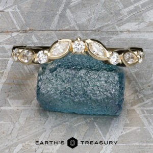 The "Thames" band in 14k yellow gold