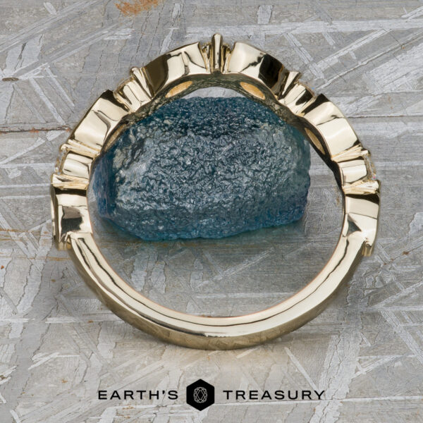 The "Thames" band in 14k yellow gold The "Thames" band in 14k yellow gold