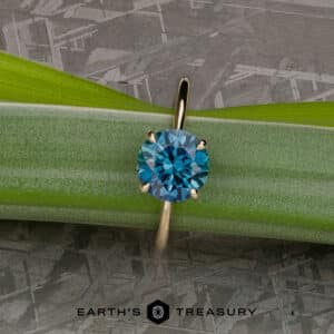 The "Flora" Ring in 14k yellow gold with 2.56-Carat Montana Sapphire
