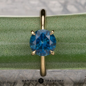 Shola Vrai 7,34 Carats Naturelle Profond Bleu Saphir de Madagascar