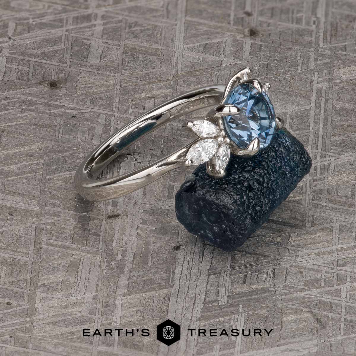 The "Liriope" Ring in Platinum with 1.57-carat Montana sapphire