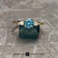 The "Clematis" ring in 14k yellow gold with 1.45-Carat Montana Sapphire