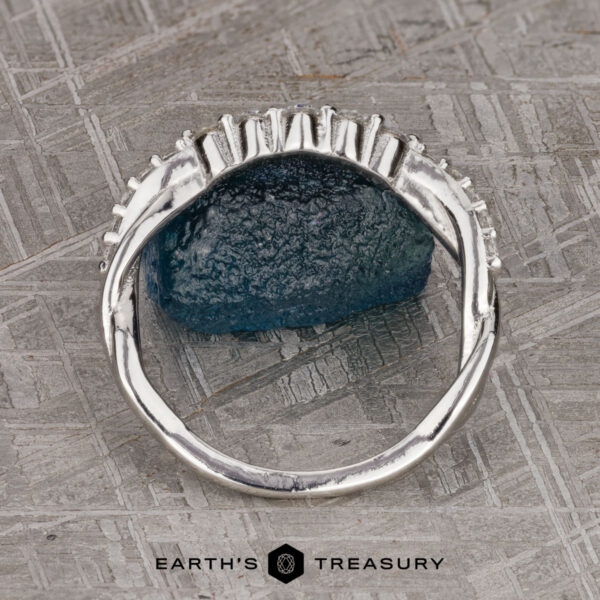The "Lonicera" band in platinum The "Lonicera" band in platinum