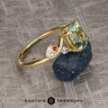 The "Jasmine" Ring in 18k yellow gold with 2.90-Carat Montana Sapphire