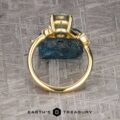 The "Jasmine" Ring in 18k yellow gold with 2.90-Carat Montana Sapphire