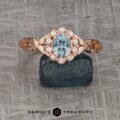The "Passiflora" Ring in 14k rose gold with 0.99-carat Montana sapphire