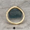 The Engraved "Arethusa" Band in 18k yellow gold, variation with sapphires