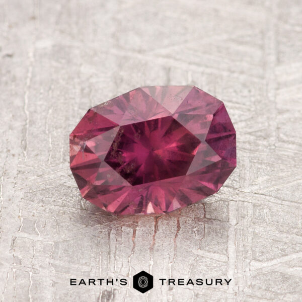 1.41-Carat Magenta-Orange Umba Sapphire 1.41-Carat Magenta-Orange Umba Sapphire