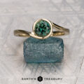 The "Calliste" ring in 14K yellow gold with 1.12-carat Montana sapphire