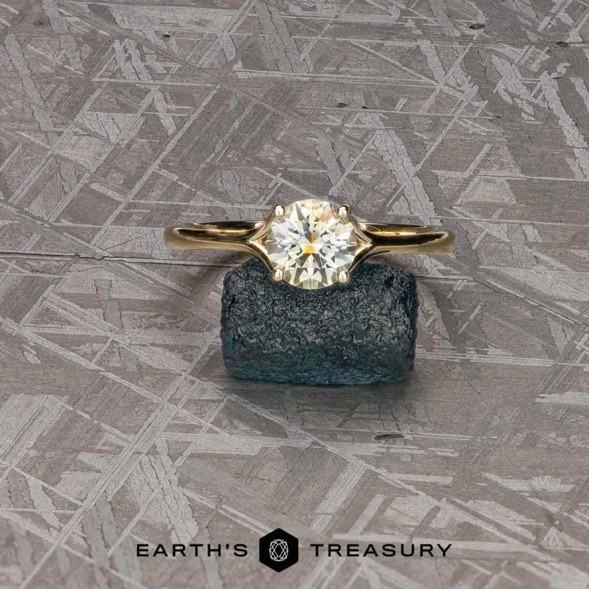 The "Daphne" Ring in 14k yellow gold with 1.33-Carat Montana Sapphire
