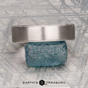 The "Rainier" ring in 14K white gold, 6.0mm