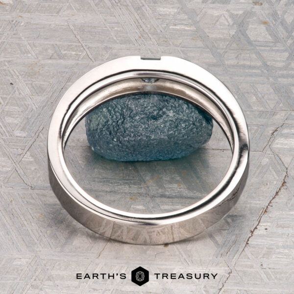 The "Kilimanjaro" ring in 14K white gold The "Kilimanjaro" ring in 14K white gold