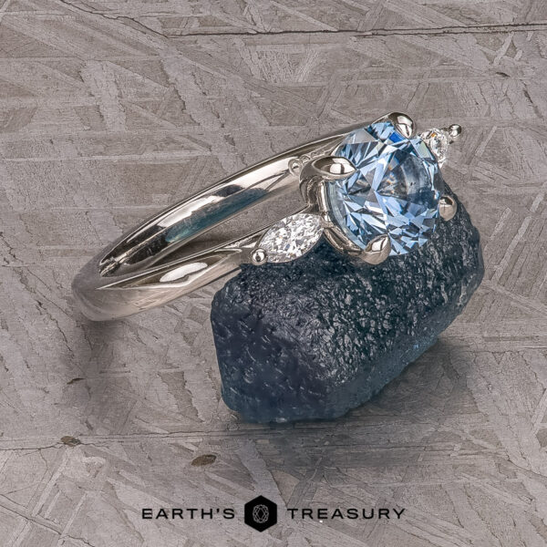 The "Auriga" ring in platinum with 1.35-carat Montana sapphire The "Auriga" ring in platinum with 1.35-carat Montana sapphire