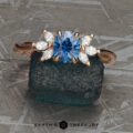 The Braided "Liriope" ring in 14k rose gold with 0.90-Carat Montana Sapphire