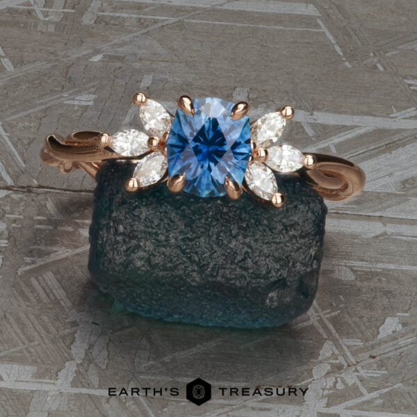 The Braided "Liriope" ring in 14k rose gold with 0.90-Carat Montana Sapphire The Braided "Liriope" ring in 14k rose gold with 0.90-Carat Montana Sapphire