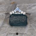 The "Melilai" Band in 18k white gold