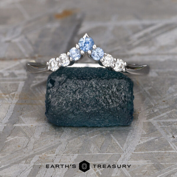 The "Melilai" Band in 18k white gold The "Melilai" Band in 18k white gold