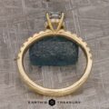 The Deluxe Pave "Amelia" Ring in 18k yellow gold with 1.62-Carat Montana Sapphire