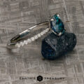 The "Heliophila" ring in platinum with 1.81-Carat Montana Sapphire
