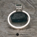 The "Aurai" Ring in 14k white gold with 1.07-Carat Montana Sapphire