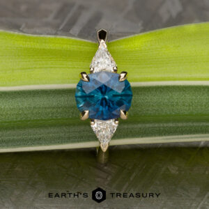 The "Mielikki" ring in 14K yellow gold with 2.76-Carat Montana sapphire