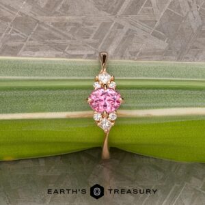 The Bypass "Sappho" in 20k pink gold with 1.01-Carat Montana Sapphire