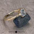 The "Eloise" ring in 14k yellow gold with 0.94-Carat Montana Sapphire