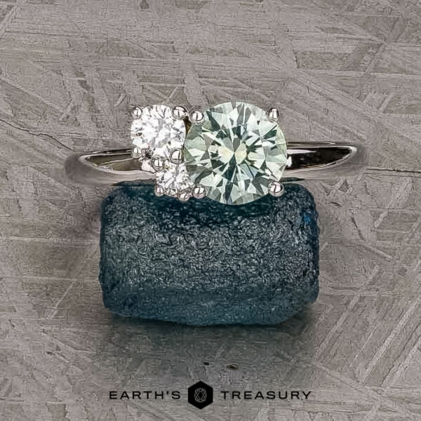 The "Hyacinth" ring in 14k white gold with 1.46-Carat Montana Sapphire The "Hyacinth" ring in 14k white gold with 1.46-Carat Montana Sapphire