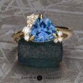 The "Praesepe" ring in 14k yellow gold with 2.51-Carat Montana Sapphire