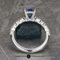 The "Clemencia" ring in platinum with 1.72-carat Ceylon sapphire