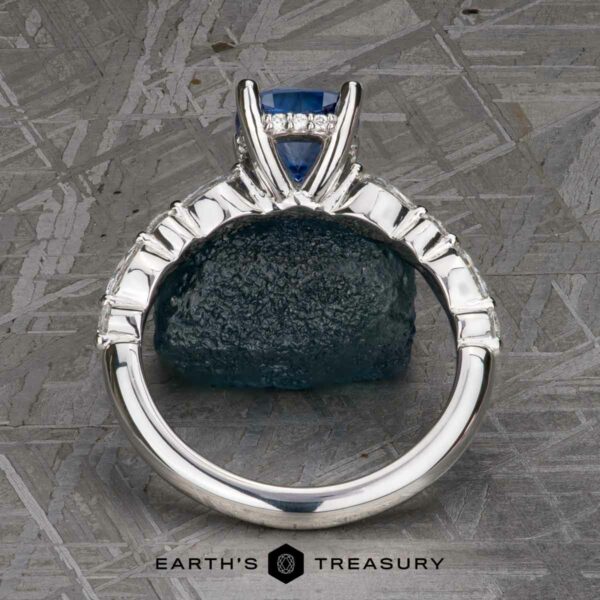 The "Clemencia" ring in platinum with 1.72-carat Ceylon sapphire The "Clemencia" ring in platinum with 1.72-carat Ceylon sapphire