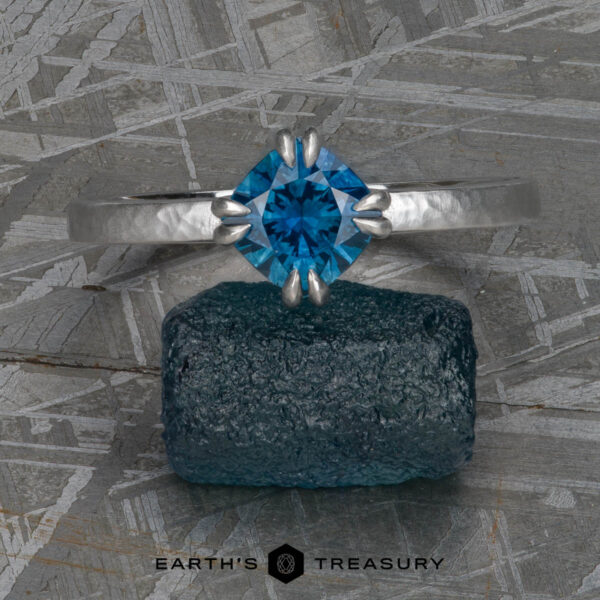 The “Capella” ring in 18k white gold, hammered and brushed, with 1.31-Carat Montana Sapphire The “Capella” ring in 18k white gold, hammered and brushed, with 1.31-Carat Montana Sapphire