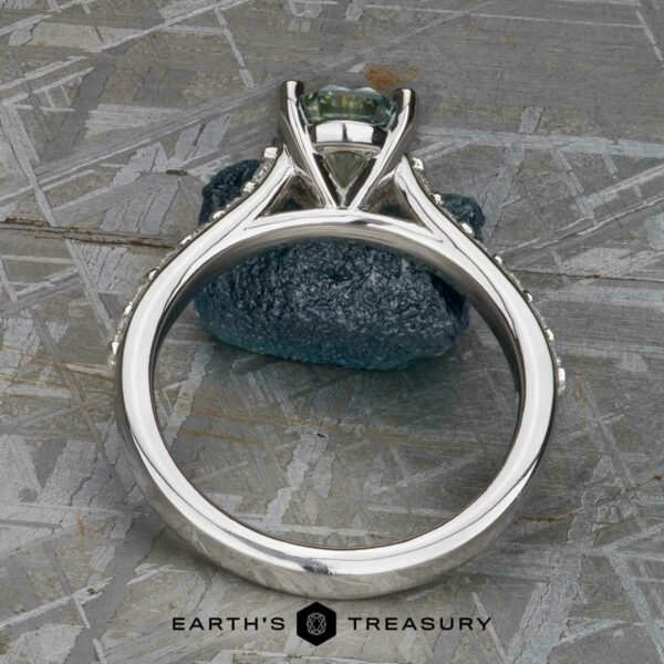 The Deluxe Pave "Aquila" ring in platinum with 2.24-carat Montana sapphire The Deluxe Pave "Aquila" ring in platinum with 2.24-carat Montana sapphire