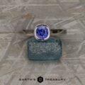 The “Luella” ring in platinum with 0.99-Carat Ceylon Sapphire