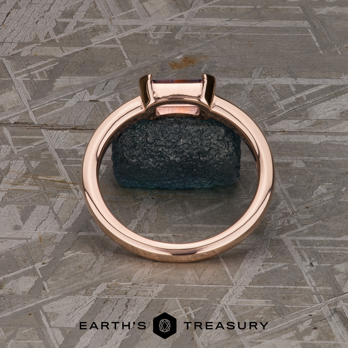 The “Larisa” Ring in 14k rose gold with 0.77-Carat Montana Sapphire