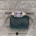 The "Niamh" ring in 14k white gold with 0.72-Carat Montana Sapphire