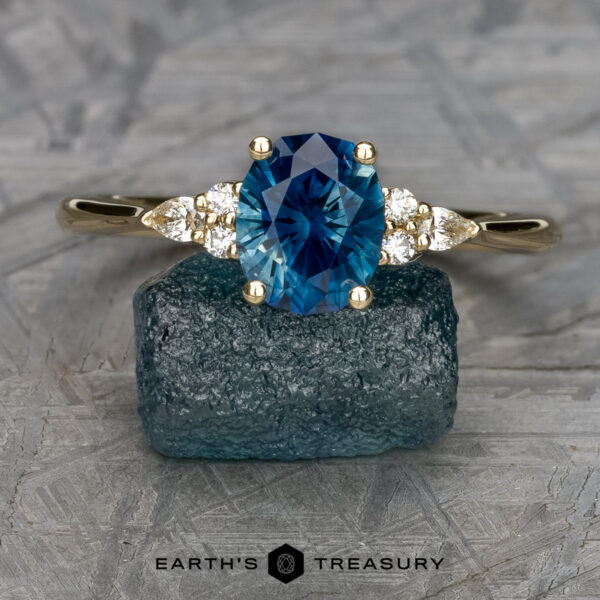 The "Vela" ring in 14k yellow gold with 2.00-carat Montana sapphire The "Vela" ring in 14k yellow gold with 2.00-carat Montana sapphire