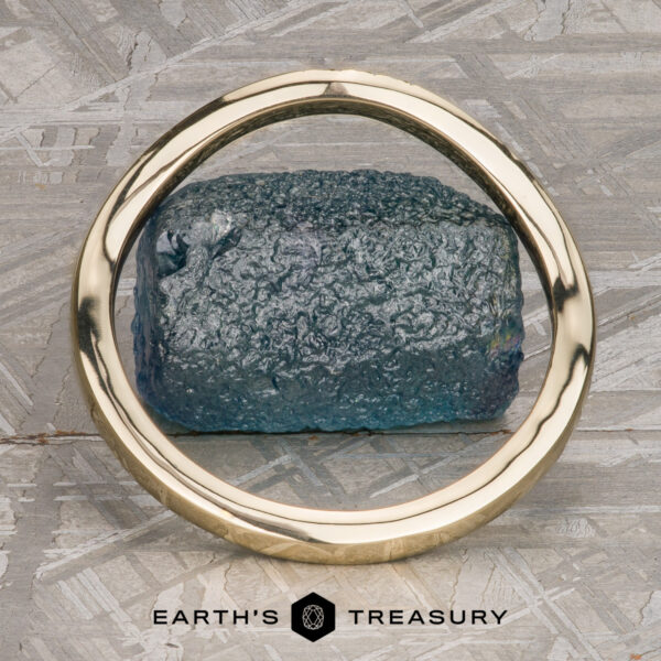 The "Calliope" band in 14k yellow gold The "Calliope" band in 14k yellow gold