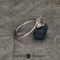 The "Virona" Ring in 14k white gold with 1.00-Carat Montana Sapphire