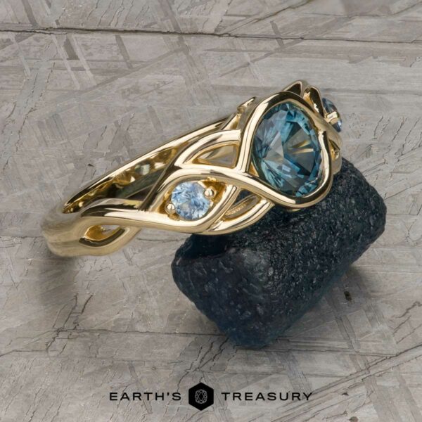 The "Isolde" ring in 14k yellow gold with 1.01-carat Montana sapphire The "Isolde" ring in 14k yellow gold with 1.01-carat Montana sapphire
