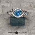 The "Isolde" in platinum with 1.51-carat Montana sapphire