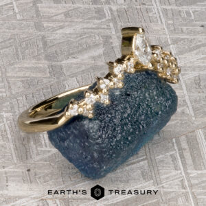 The "Tigris" band in 14k yellow gold