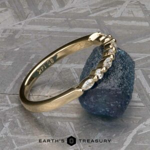 The straight "Orinoco" band in 14k yellow gold