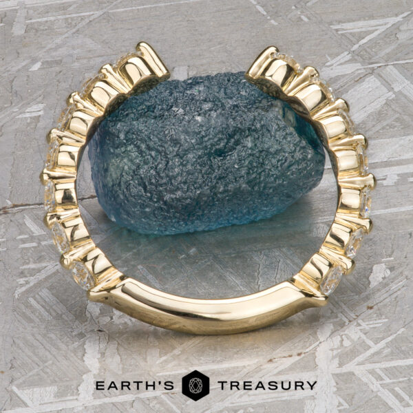 The "Andelle" band in 14k yellow gold The "Andelle" band in 14k yellow gold