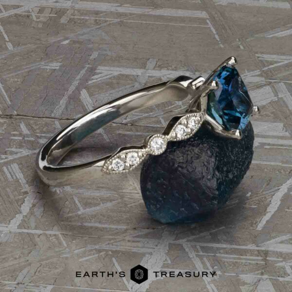 The “Arabella” ring in platinum with 1.60-Carat Montana Sapphire The “Arabella” ring in platinum with 1.60-Carat Montana Sapphire