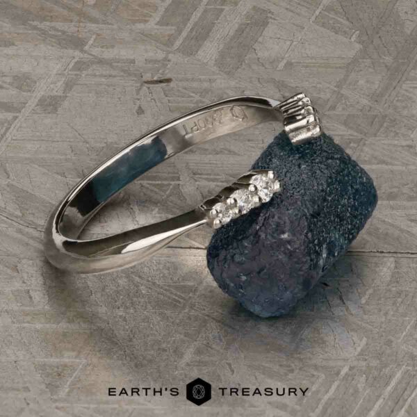 The "Blies" band in platinum The "Blies" band in platinum