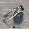 The “Chiron” ring in platinum with 1.06-Carat Montana Sapphire