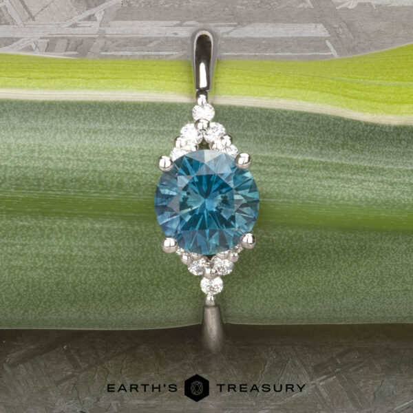 The “Chiron” ring in platinum with 1.06-Carat Montana Sapphire The “Chiron” ring in platinum with 1.06-Carat Montana Sapphire